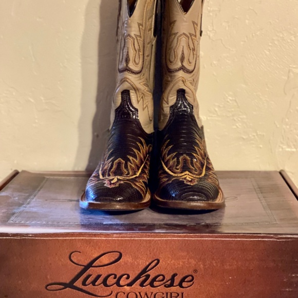 Lucchese women’s boots size W8 - Picture 2 of 9